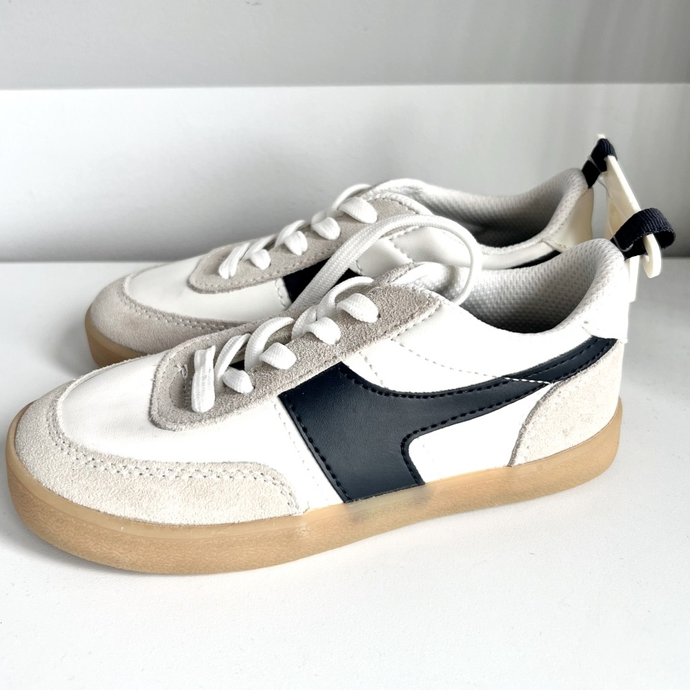 GAP Kids Toddler Preschool Retro Look Lace Up Sneakers Size 11 Running Shoes NWT